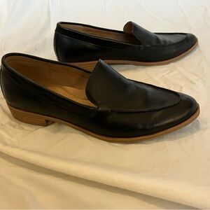 AEROSOLES Black Leather Slip-On Loafers